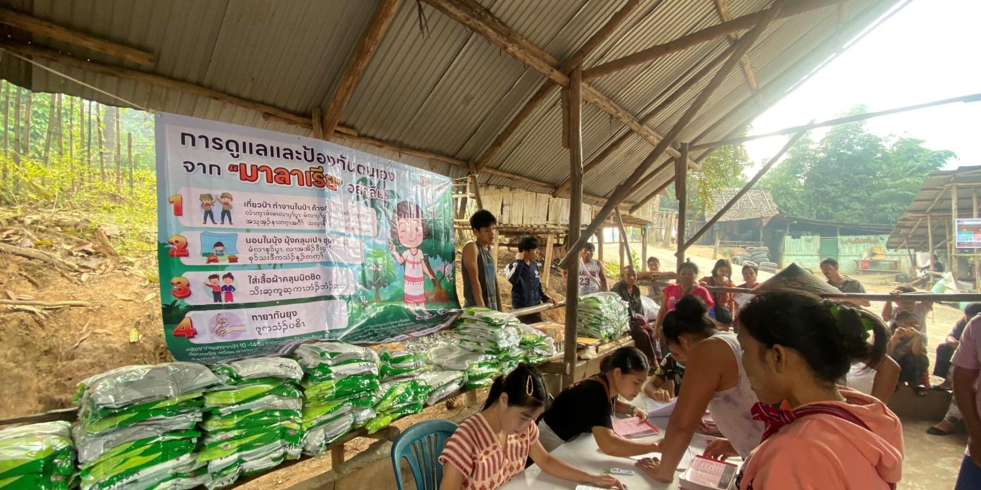 Malaria Project Officers and Camp-based assistants (CBA) at the mass LLINs distribution activity in Mae La Camp in February 2024. Photo: IRC 