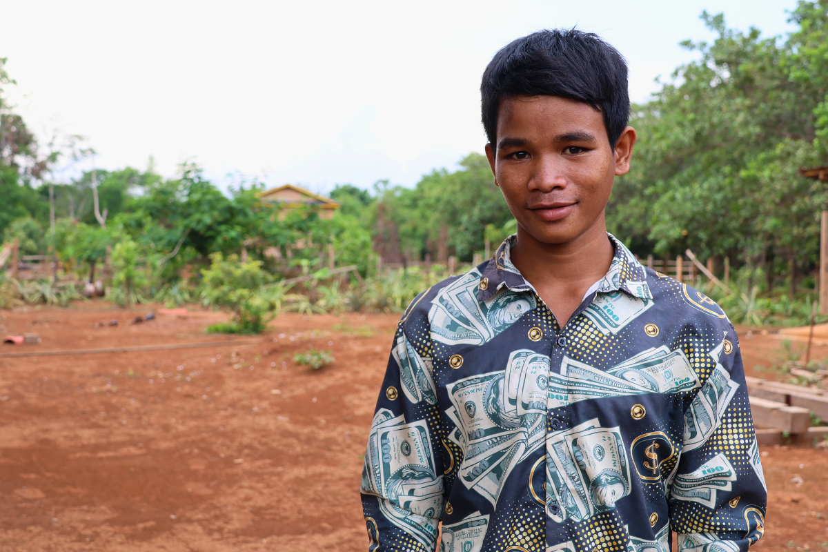 Mr. Meourb, a cured Pv patient, complied well with Pv treatment adherence; he is motivated to share his experience with his neighbors. Photo: Mao Daneth/CRS