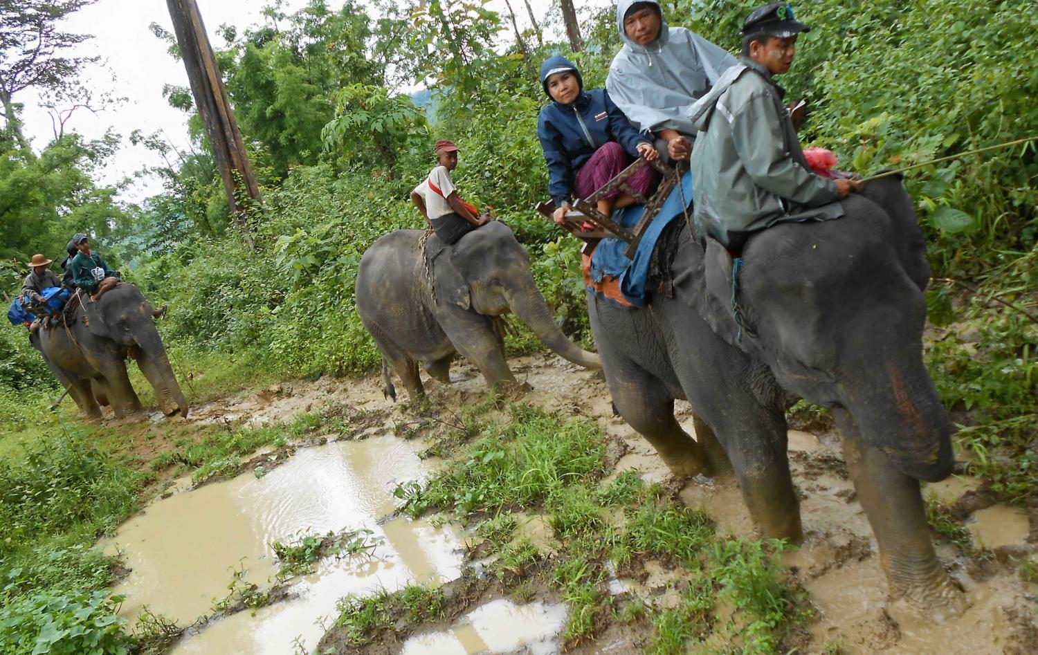 Migrants, refugees and other mobile population groups – such as longer-term forest goers and their families who work in logging, construction projects, mining or other forest-related commercial projects – are at high risk of malaria and have limited access to prevention, diagnostic testing and treatment services for malaria. RAI2E is bringing quality malaria services to the most vulnerable communities in Myanmar’s remote rural areas, where access to quality malaria care is most limited and the need is great